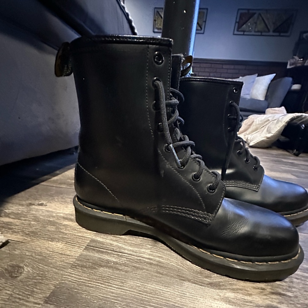 Doc Marten Dr Martens 1460  Women’s Smooth Black Leather Lace Up Boots Size 10